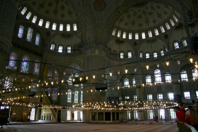 blue_mosque_interior1.jpg